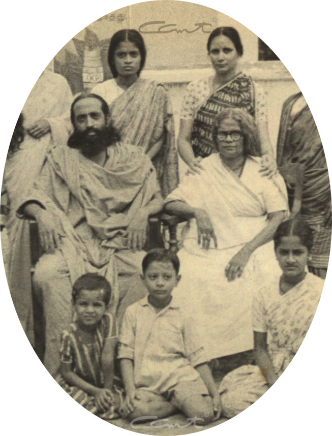 Swami Chinmayananda and His Mother with other members